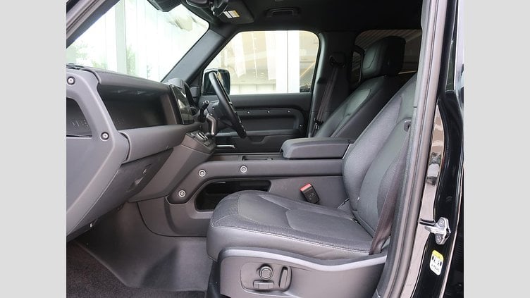 2023 認定中古車 Land Rover Defender 110 Santorini Black ディーゼル １１０Ｘ－ダイナミックＨＳＥ Ｄ３００ コイルサスペンション装着車