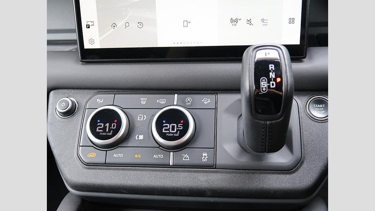 2023 認定中古車 Land Rover Defender 110 Santorini Black ディーゼル １１０Ｘ－ダイナミックＨＳＥ Ｄ３００ コイルサスペンション装着車