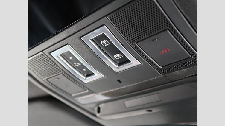 2023 認定中古車 Land Rover Defender 110 Santorini Black ディーゼル １１０Ｘ－ダイナミックＨＳＥ Ｄ３００ コイルサスペンション装着車