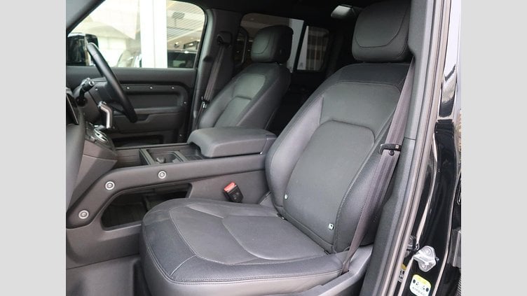 2023 認定中古車 Land Rover Defender 110 Santorini Black ディーゼル １１０Ｘ－ダイナミックＨＳＥ Ｄ３００ コイルサスペンション装着車