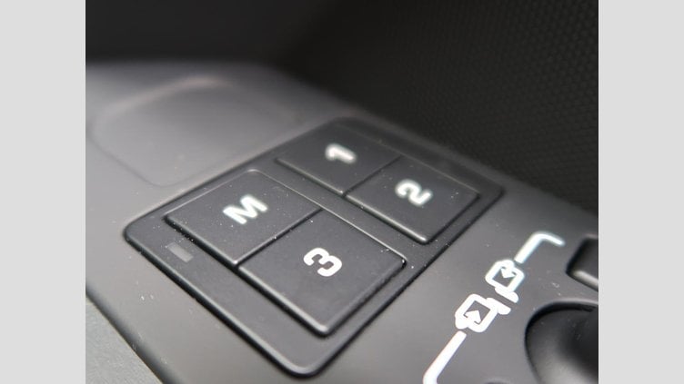 2023 認定中古車 Land Rover Defender 110 Santorini Black ディーゼル １１０Ｘ－ダイナミックＨＳＥ Ｄ３００ コイルサスペンション装着車