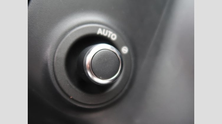 2023 認定中古車 Land Rover Defender 110 Santorini Black ディーゼル １１０Ｘ－ダイナミックＨＳＥ Ｄ３００ コイルサスペンション装着車