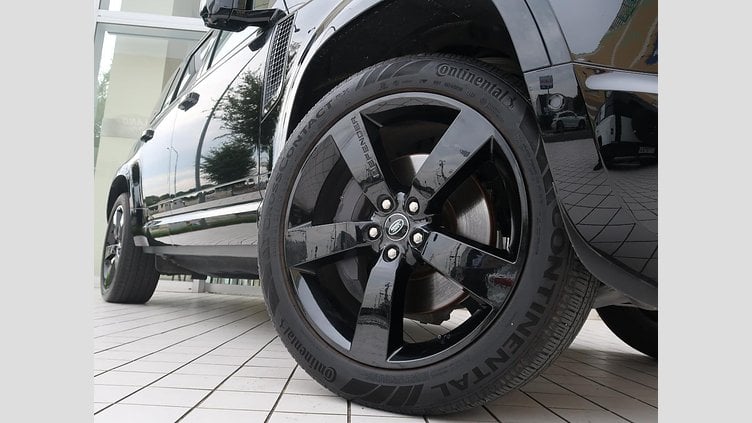 2023 認定中古車 Land Rover Defender 110 Santorini Black ディーゼル １１０Ｘ－ダイナミックＨＳＥ Ｄ３００ コイルサスペンション装着車