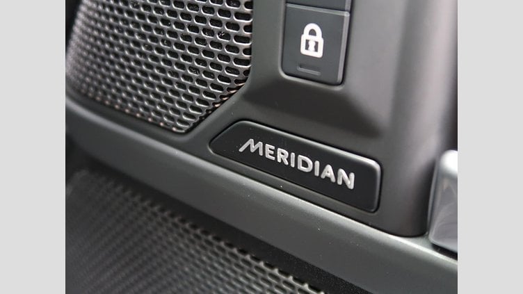 2023 認定中古車 Land Rover Defender 110 Santorini Black ディーゼル １１０Ｘ－ダイナミックＨＳＥ Ｄ３００ コイルサスペンション装着車