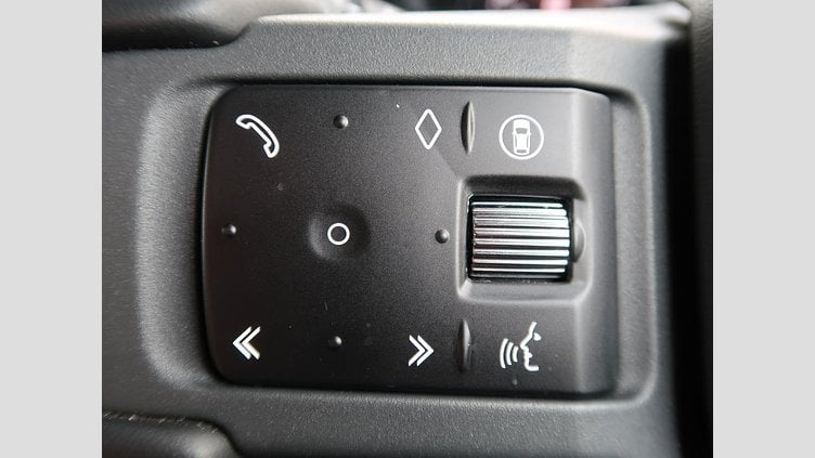 2025 認定中古車 Land Rover Defender 110 Fuji White ディーゼル １１０Ｘ－ダイナミックＳＥ Ｄ３００ エアサスペンション装着車