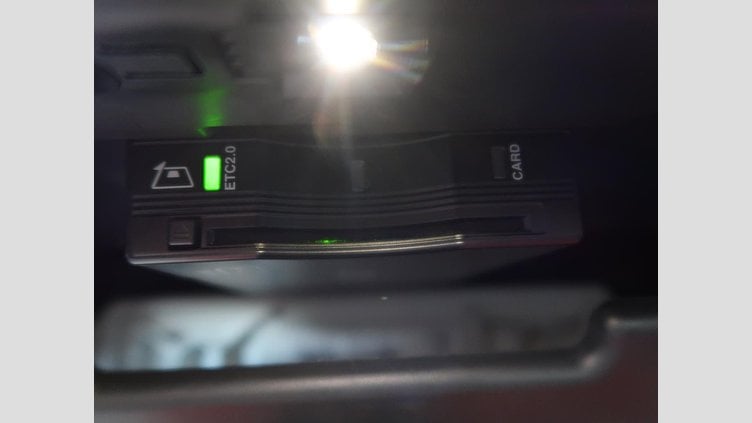 2025 認定中古車 Land Rover Defender 110 Fuji White ディーゼル １１０Ｘ－ダイナミックＳＥ Ｄ３００ エアサスペンション装着車