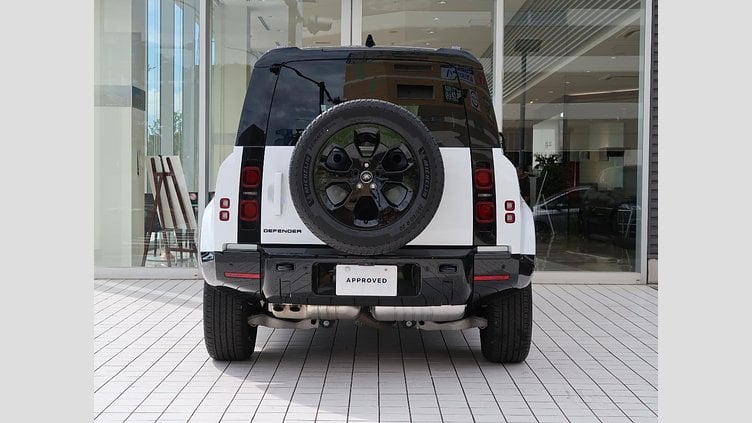 2025 認定中古車 Land Rover Defender 110 Fuji White ディーゼル １１０Ｘ－ダイナミックＳＥ Ｄ３００ エアサスペンション装着車