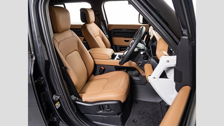 2024 認定中古車 Land Rover Defender 110 Carpathian Grey ディーゼル ＸダイナミックＨＳＥ