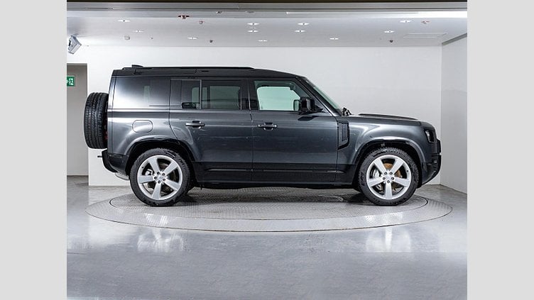 2024 認定中古車 Land Rover Defender 110 Carpathian Grey ディーゼル ＸダイナミックＨＳＥ