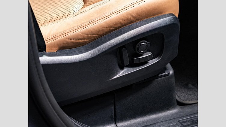 2024 認定中古車 Land Rover Defender 110 Carpathian Grey ディーゼル ＸダイナミックＨＳＥ