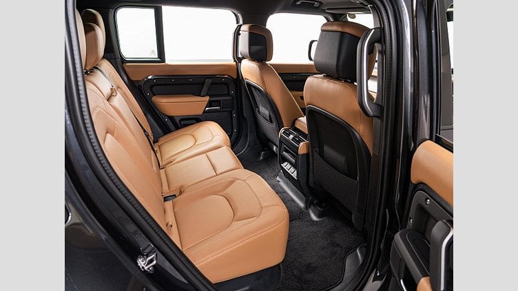 2024 認定中古車 Land Rover Defender 110 Carpathian Grey ディーゼル ＸダイナミックＨＳＥ