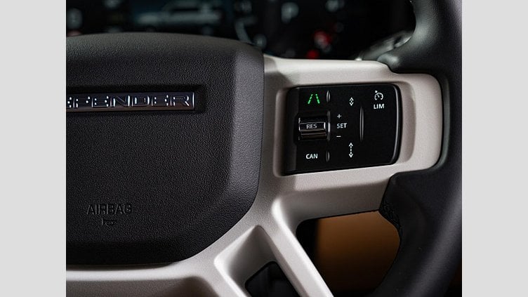 2024 認定中古車 Land Rover Defender 110 Carpathian Grey ディーゼル ＸダイナミックＨＳＥ