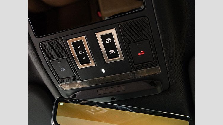 2024 認定中古車 Land Rover Defender 110 Carpathian Grey ディーゼル ＸダイナミックＨＳＥ