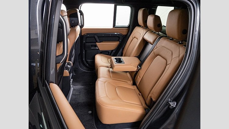 2024 認定中古車 Land Rover Defender 110 Carpathian Grey ディーゼル ＸダイナミックＨＳＥ