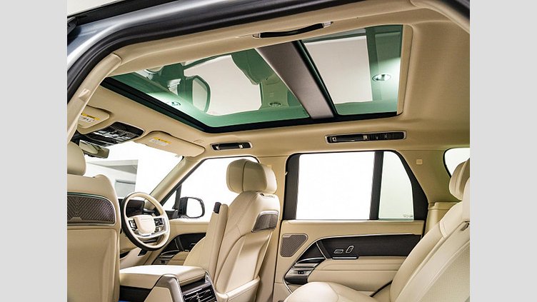 2024 認定中古車 Land Rover Range Rover Hakuba Silver ディーゼル オートバイオグラフィー　スタンダードホイールベース