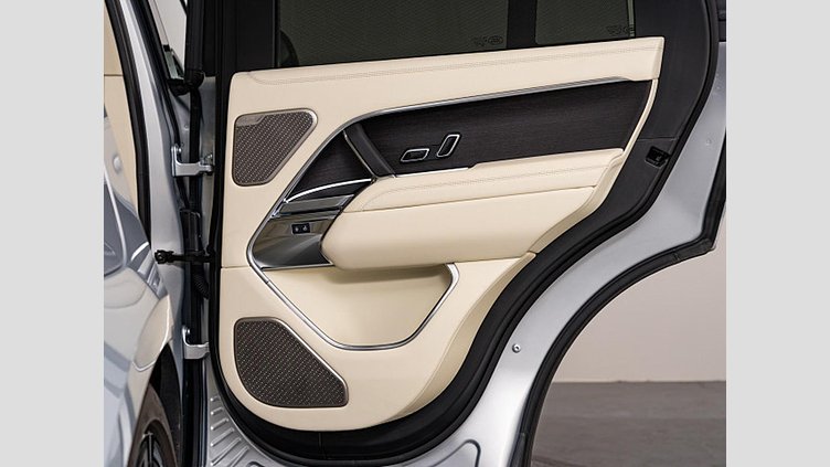 2024 認定中古車 Land Rover Range Rover Hakuba Silver ディーゼル オートバイオグラフィー　スタンダードホイールベース