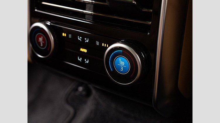 2024 認定中古車 Land Rover Range Rover Otsuni Pearl White プラグインハイブリッド ＨＳＥ　スタンダードホイールベース