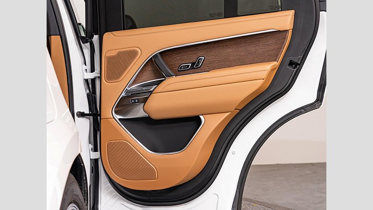 2024 認定中古車 Land Rover Range Rover Otsuni Pearl White プラグインハイブリッド ＨＳＥ　スタンダードホイールベース