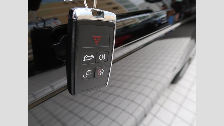 2020 認定中古車 Land Rover Range Rover Evoque Santorini Black ガソリン S