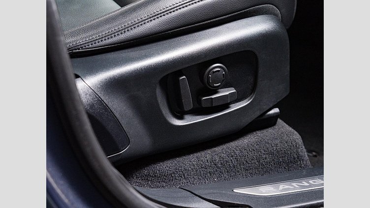 2023 認定中古車 Land Rover Range Rover Velar Varesine Blue ディーゼル Ｓ