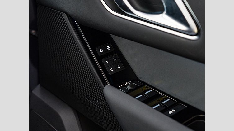 2023 認定中古車 Land Rover Range Rover Velar Varesine Blue ディーゼル Ｓ