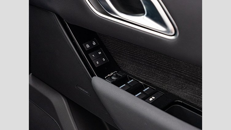 2024 認定中古車 Land Rover Range Rover Velar Carpathian Grey ディーゼル ダイナミックＳＥ　エアサスペンション装着車