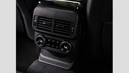 Range Rover Velar 64