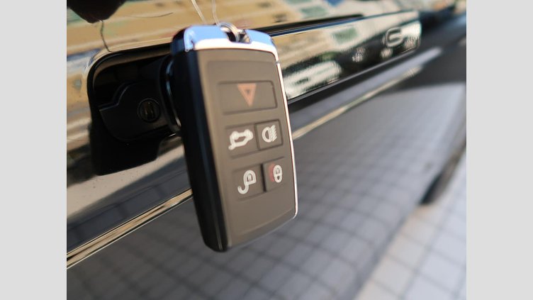 2021 認定中古車 Land Rover Range Rover Evoque Santorini Black ガソリン S