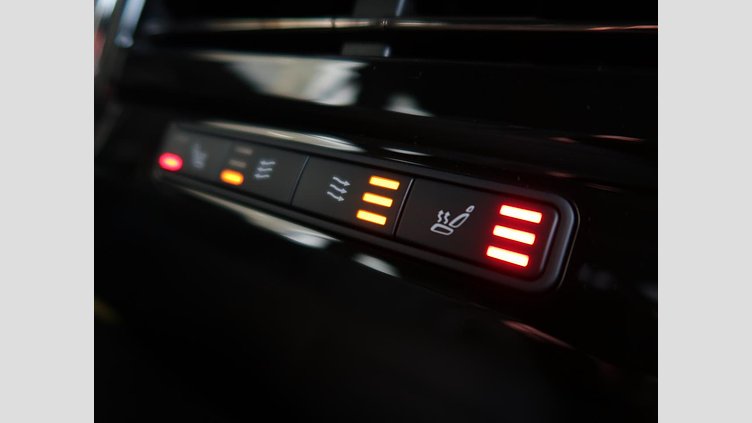 2025 認定中古車 Land Rover Range Rover Sport Santorini Black ディーゼル ダイナミックＳＥ Ｄ３００