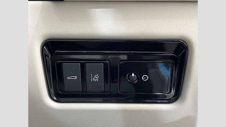 2021 認定中古車 Jaguar XF Narvik Black 2WD スポーツブレイク　プレステージ