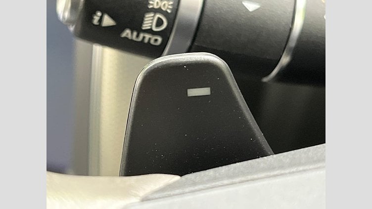 2021 認定中古車 Jaguar XF Narvik Black 2WD スポーツブレイク　プレステージ