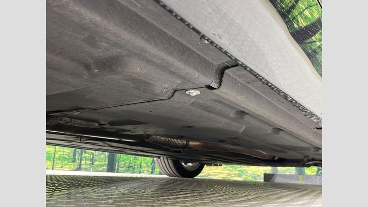 2021 認定中古車 Jaguar XF Narvik Black 2WD スポーツブレイク　プレステージ