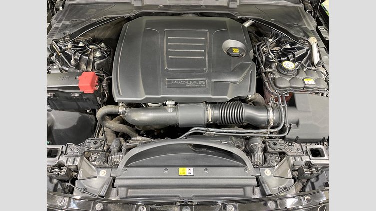 2021 認定中古車 Jaguar XF Narvik Black 2WD スポーツブレイク　プレステージ