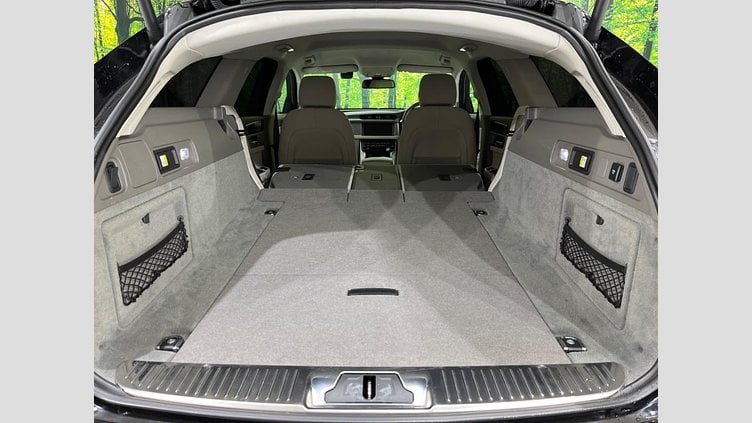 2021 認定中古車 Jaguar XF Narvik Black 2WD スポーツブレイク　プレステージ