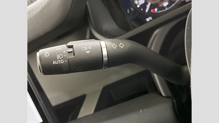 2024 認定中古車 Land Rover Defender 110 Santorini Black P300　PT204 SE