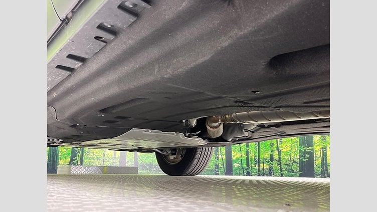 2024 認定中古車 Land Rover Defender 110 Santorini Black P300　PT204 SE