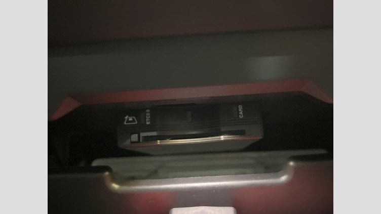 2024 認定中古車 Land Rover Defender 110 Santorini Black P300　PT204 SE