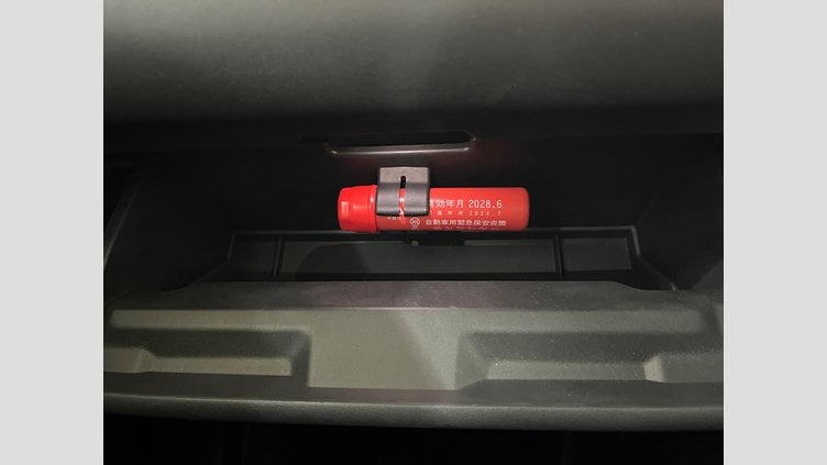 2024 認定中古車 Land Rover Defender 110 Santorini Black P300　PT204 SE