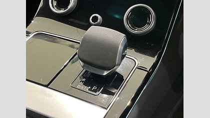 Range Rover Velar 35