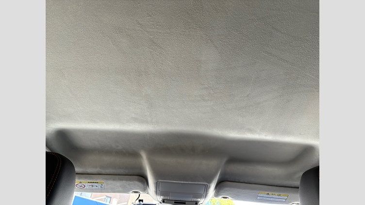 2019 認定中古車 Jaguar F-Pace Fuji White D180 プレステージ