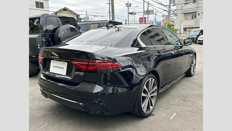 2021 認定中古車 Jaguar XE Santorini Black 2.0L 180D DynamicS