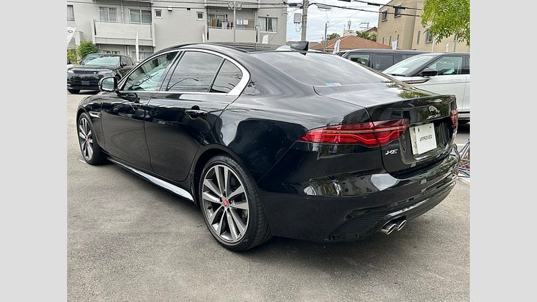 2021 認定中古車 Jaguar XE Santorini Black 2.0L 180D DynamicS