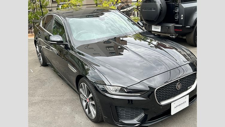 2021 認定中古車 Jaguar XE Santorini Black 2.0L 180D DynamicS