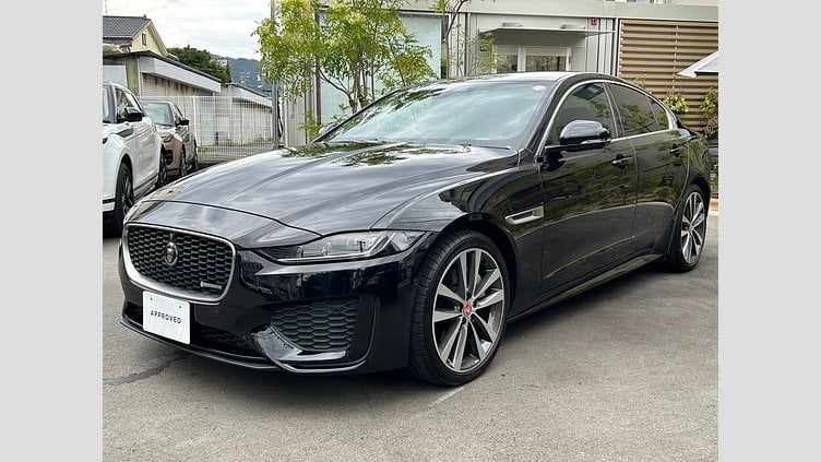 2021 認定中古車 Jaguar XE Santorini Black 2.0L 180D DynamicS