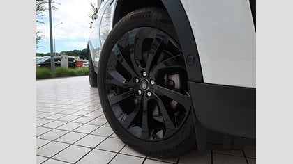 Discovery Sport 10