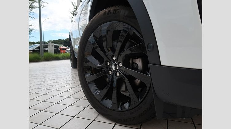 2022 認定中古車 Land Rover Discovery Sport Fuji White ディーゼル ＳＥ Ｄ２００