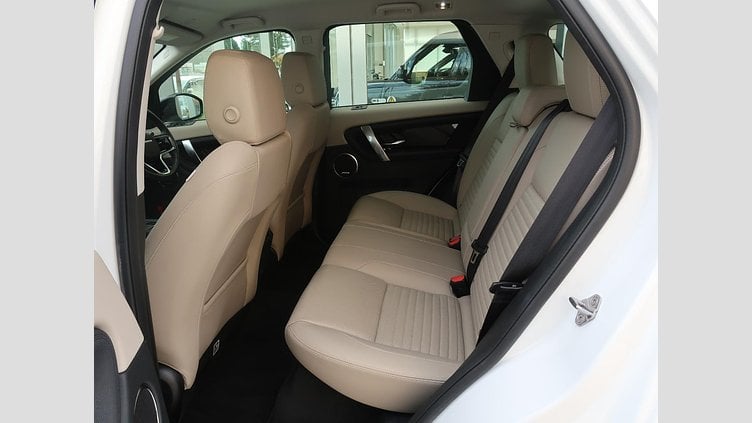 2022 認定中古車 Land Rover Discovery Sport Fuji White ディーゼル ＳＥ Ｄ２００