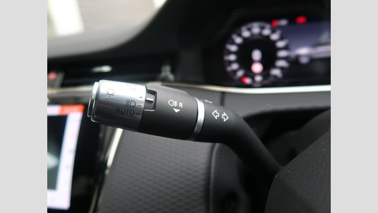 2020 認定中古車 Land Rover Range Rover Evoque Yulong White ディーゼル Ｒ－ダイナミック Ｓ