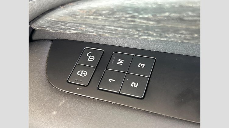 2018 認定中古車 Land Rover Discovery Waitomo Grey D258 AWD HSE