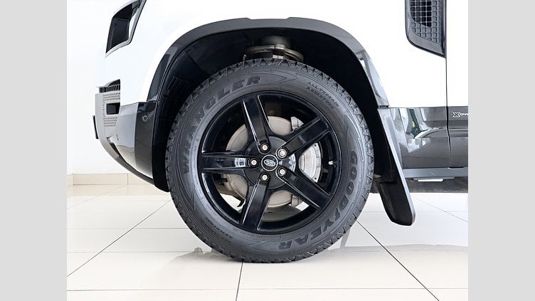 2021 Used Land Rover Defender 110 Fuji White AWD D300 X-Dynamic SE